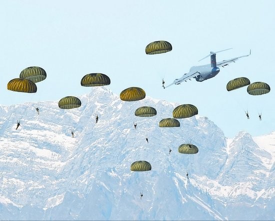 Quân Mỹ tiến hành huấn luyện trên không